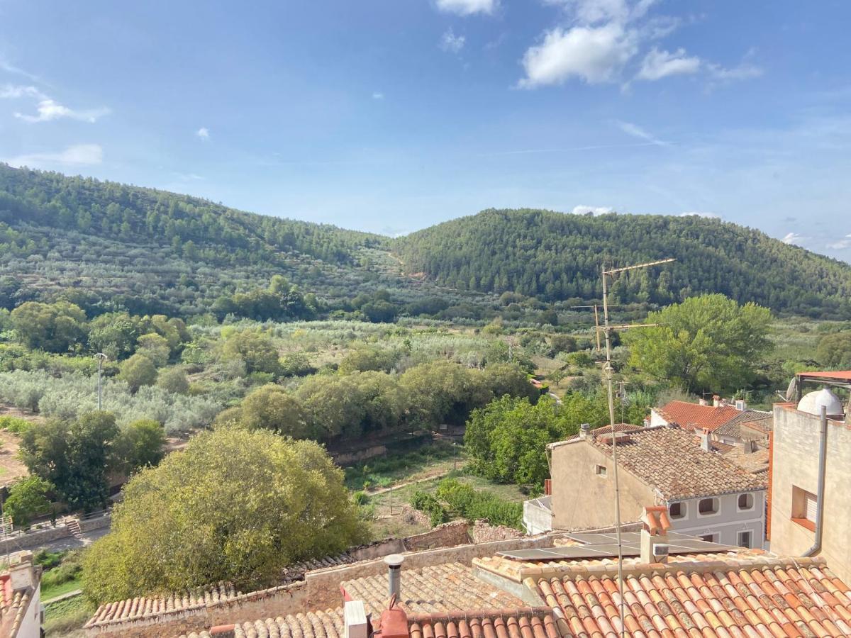 Remote Work In Spanish Mediterranean Countryside Vall de Almonacid Luaran gambar