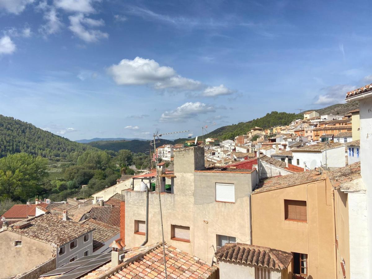 Remote Work In Spanish Mediterranean Countryside Vall de Almonacid Luaran gambar